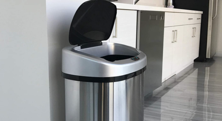 Read more about the article Revolutionizing Waste Management: The Smart Kitchen Trash Can