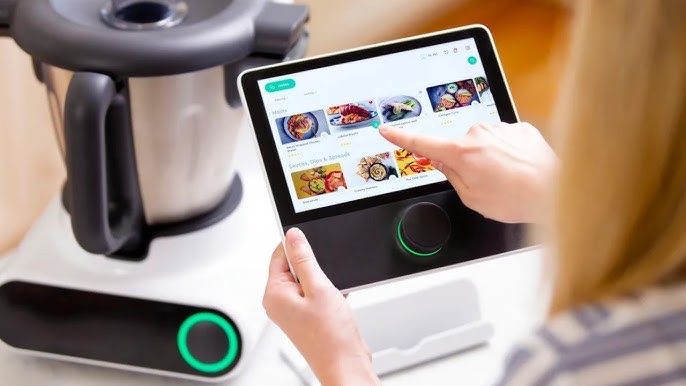 Read more about the article Top Smart Kitchen Appliances for Hands-Free Cooking in 2024